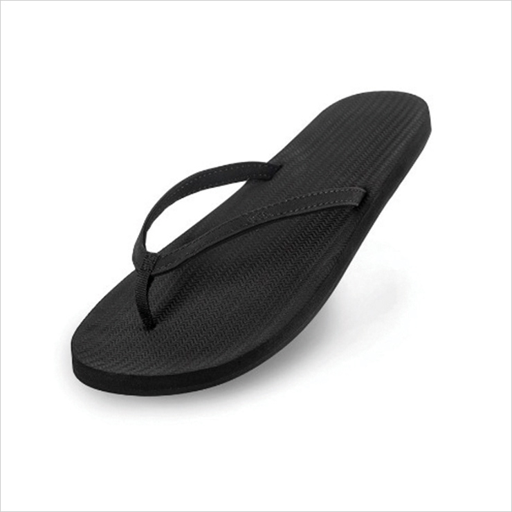 언제 어디서든 가볍게 신을 수 있는 플립플롭은 4만원대, Indosole.