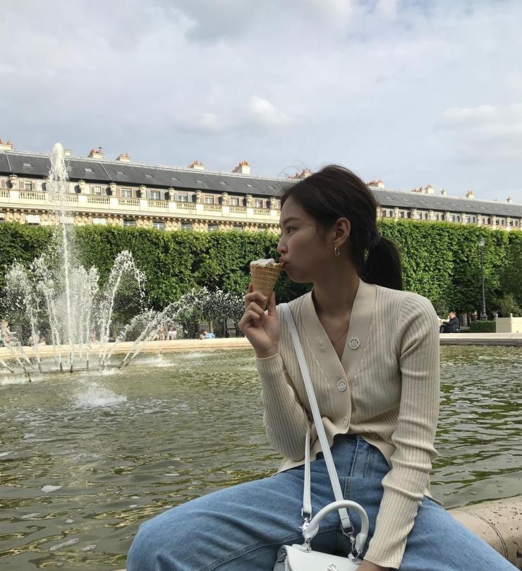 @jennierubyjane