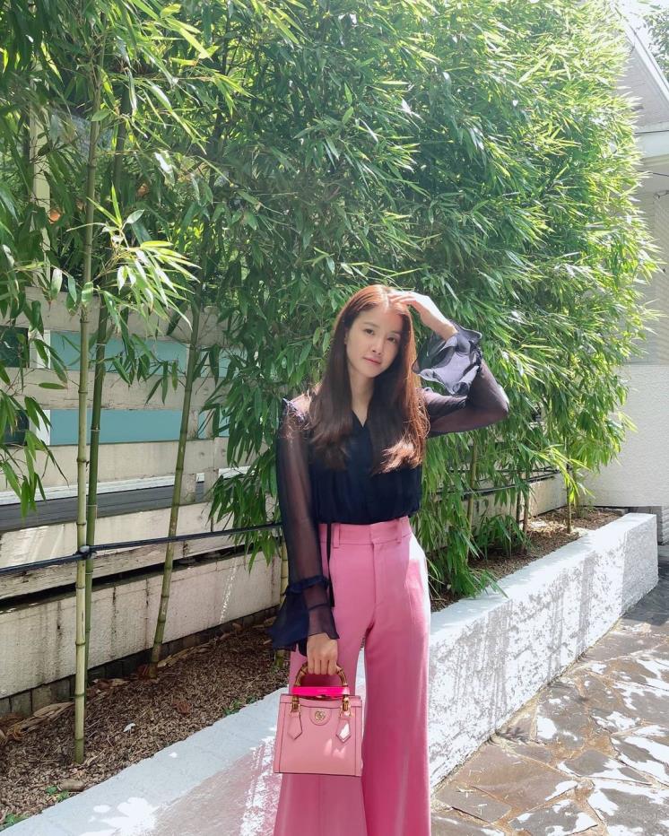 @leesiyoung38