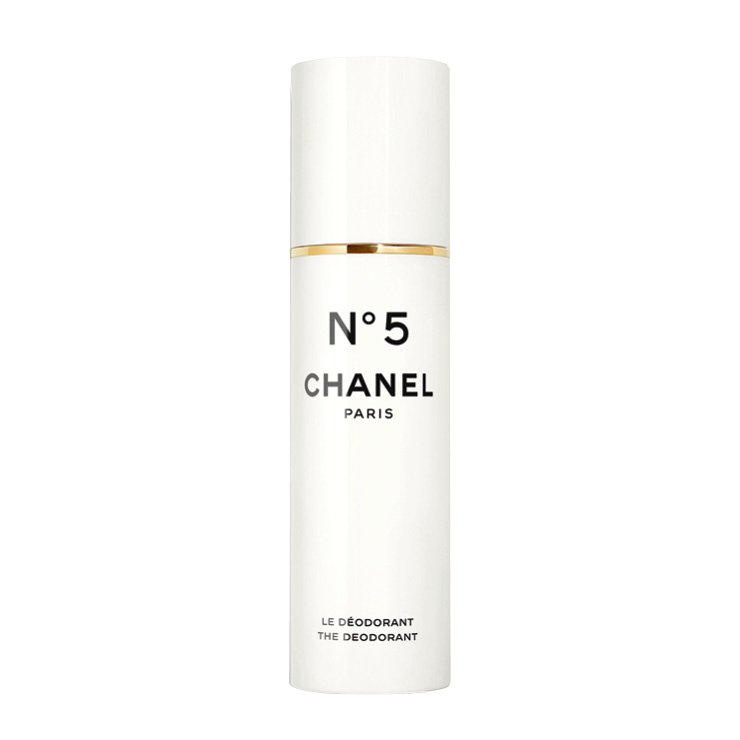 홀리데이 컬렉션으로 출시된 데오도란트, 5만9천원, Chanel.