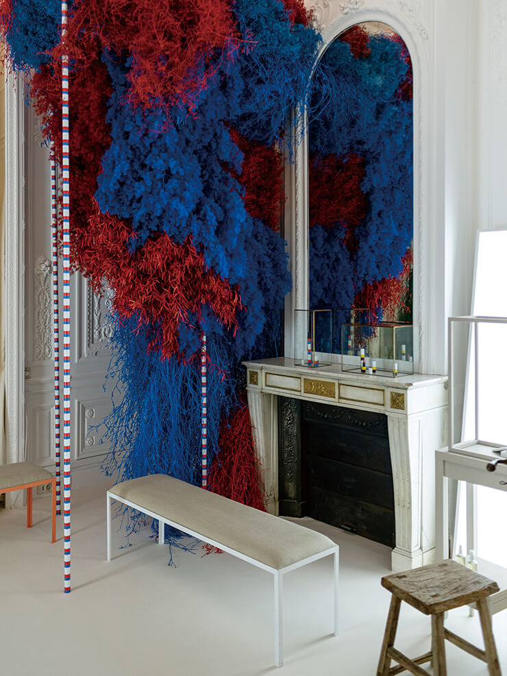 시즌 한정으로 6개월마다 선보이는 리미티드 컬러를 표현한 현장. 온고잉되는 제품과는 다른, 한정판 배색 패키지에 담겨 출시될 예정이다.