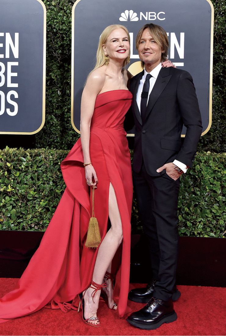 니콜 키드먼의 소문난 남편 사랑. 2006년 결혼 당시 알코올 중독에 빠진 키스 어번을 위해 니콜은 재활에 성공하면 1년마다 60만 달러(약 7억 원)를 지불하겠다는 독특한 혼전 계약서를 작성했다. 돈보다 앞서는 그녀의 사랑 덕에 이들은 14년간 건강한 결혼생활을 유지하고 있다. 