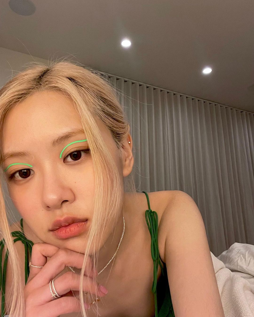 로제 인스타그램 @roses_are_rosie