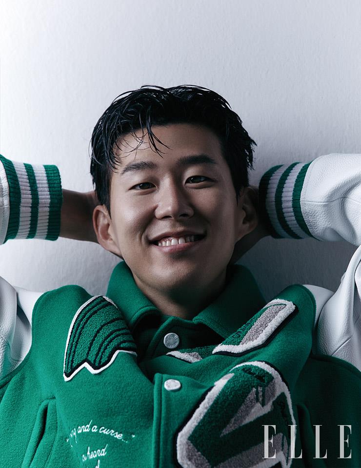 패치 장식의 스타디엄 재킷은 Louis Vuitton Men’s Collection.