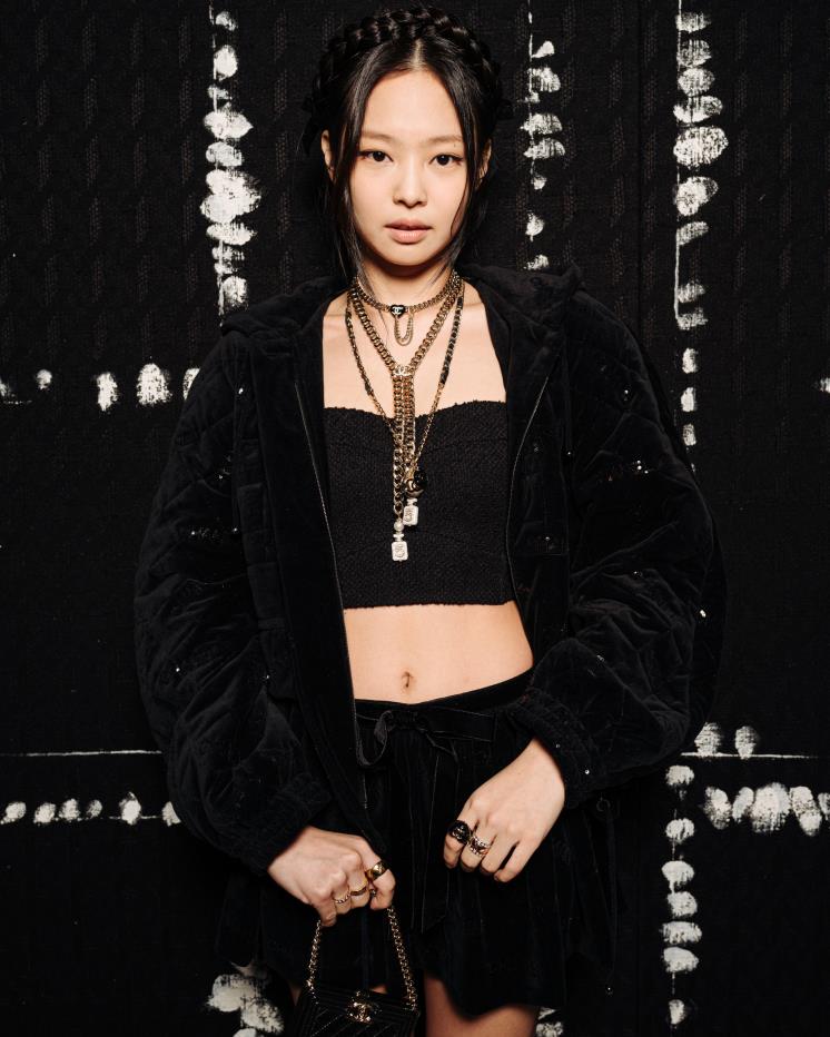 샤넬 패션쇼에 참석한 제니