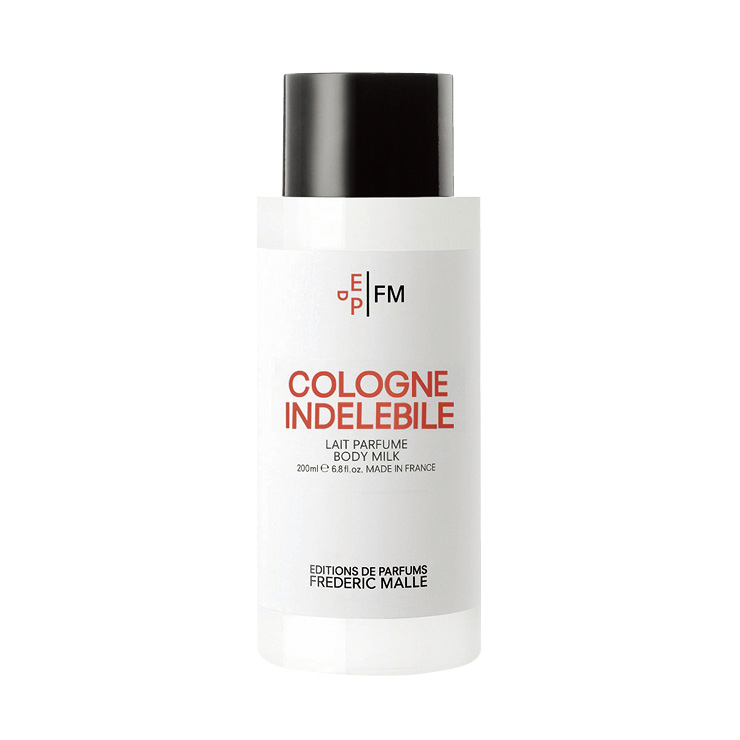 피부에 빠르게 스며드는 가벼운 텍스처와 네롤리와 오렌지 블러섬의 상쾌함이 더해진 머스크 향기가 고급스러운 꼴론 앙델레빌 바디 밀크, 10만9천원, Editions de Parfums Fr&eacute;d&eacute;ric Malle. 