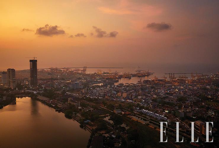 로투스 타워에 올라 바라본 수도 콜롬보의 전경.