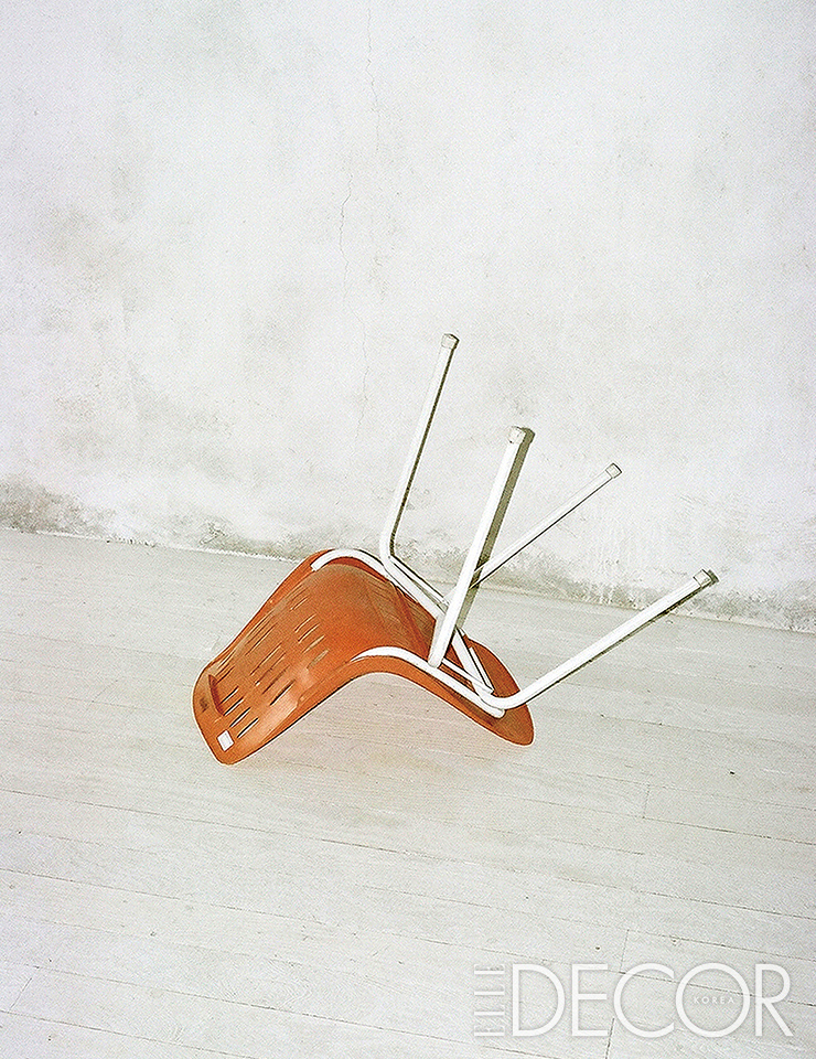 Chair, Seoul, 2013
