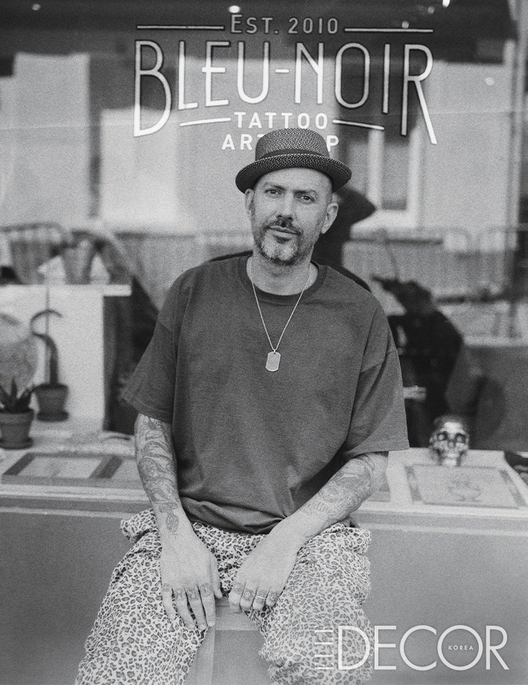 Bleu Noir Tattoo, Montmartre Portrait Project, 2022.
