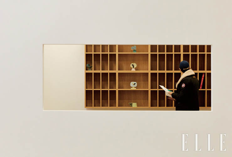 한샘은 1970년대 국내 최초로 취향별· 맞춤별 모듈 시스템 부엌을 도입했다. 전시장에 이를 뒷받침하는 자료가 함께 전시돼 한국 리빙 인테리어 역사의 한 단면을 들여다볼 수 있다.