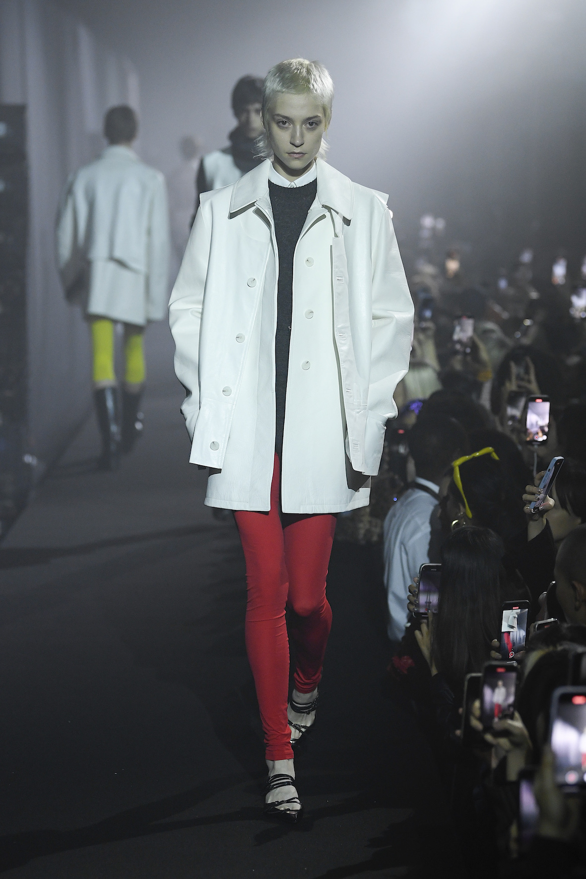 런던에서 열린 2023 SS Raf Simons 마지막 컬렉션/ IMAXtree