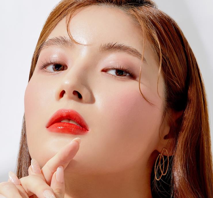 샤인 피버 립 바이닐, 광화문 레드, 3만2천원, Stila.
