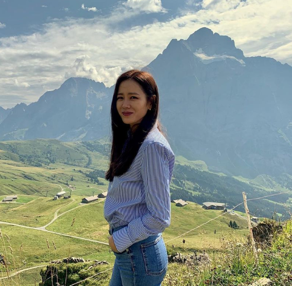 송윤아
