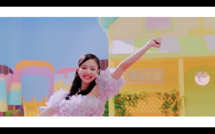 BLACKPINK - 'Ice Cream (with Selena Gomez)' M/V
