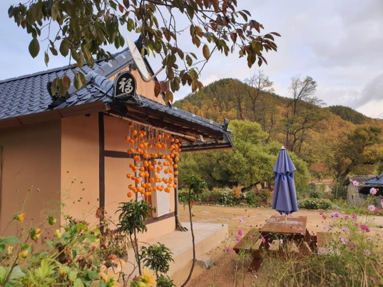 별동산달빛아래