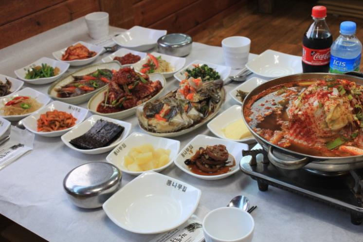 딴뚝통나무집식당