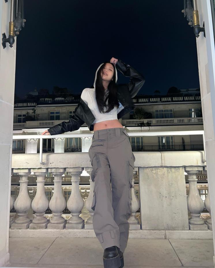 @jennierubyjane