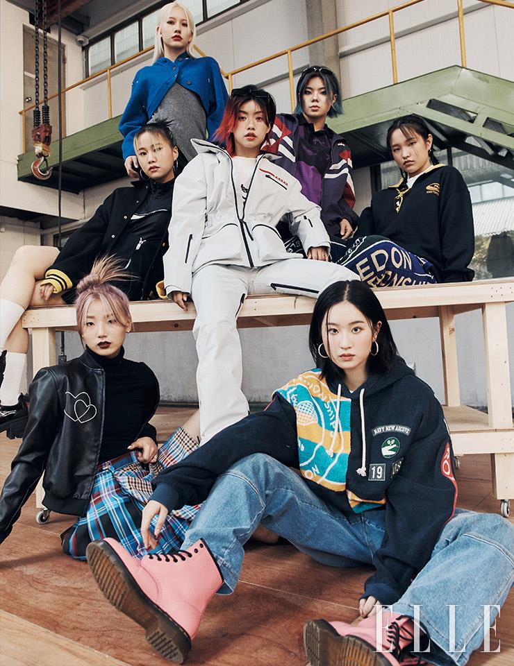   Fila.(위부터 아래로) 오드 카디건과 원피스 모두 Ader error. 예본 봄버 재킷 Lacoste live, 로고 하프 집업톱 Nike, 스커트 Pred perry. 아이키 화이트 재킷과 팬츠 모두 Prada, 티셔츠 스타일리스 소장품. 뤠이젼 패턴 피케 셔츠 OFOTD, 트레이닝 재킷과 팬츠 모두 디아도라. 선윤경 하프 집업 스웨트 셔츠 Fila, 텍스트 디자인 조거 팬츠 Beyond by navy, 선글라스 Gentle monster. 성지연 터틀넥, 레더 봄버 재킷과 패턴 플리츠 스커트 모두 Pred perry. 효우 오버사이즈 후드 beyond by navy, 슈즈 Dr.martin, 데님 팬츠와 이어링 스타일리스트 소장품.