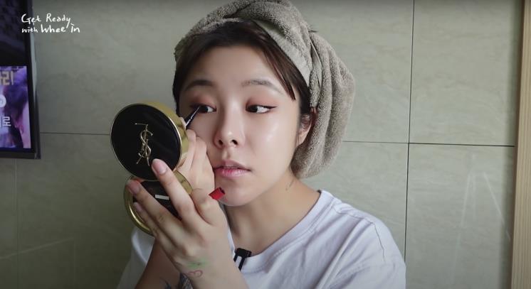 ‘휘인 Whee In’ 유튜브 영상 캡처