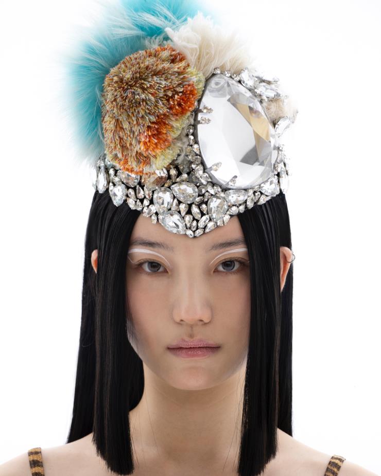 카우기 네 번째 컬렉션 <IMAGO>