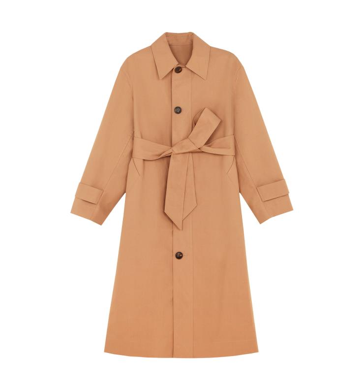 코튼 캔버스 소재에 오버 사이즈라 어떤 분위기로도 자유롭게 입을 수 있는 맥 코트, 아미.