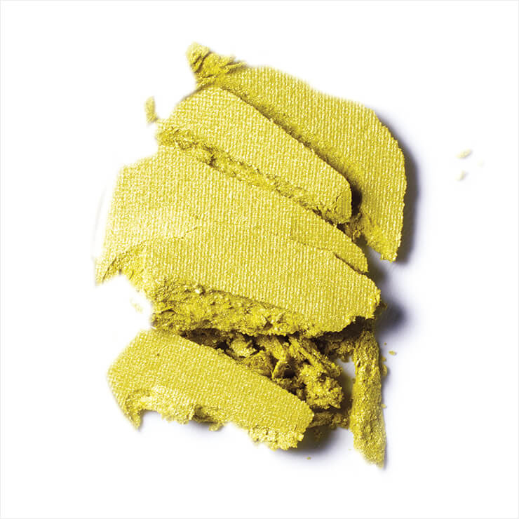 라임을 닮은 옐로 그린 컬러의 아이섀도, 나이스 에너지, 2만7천원대, Mac. 