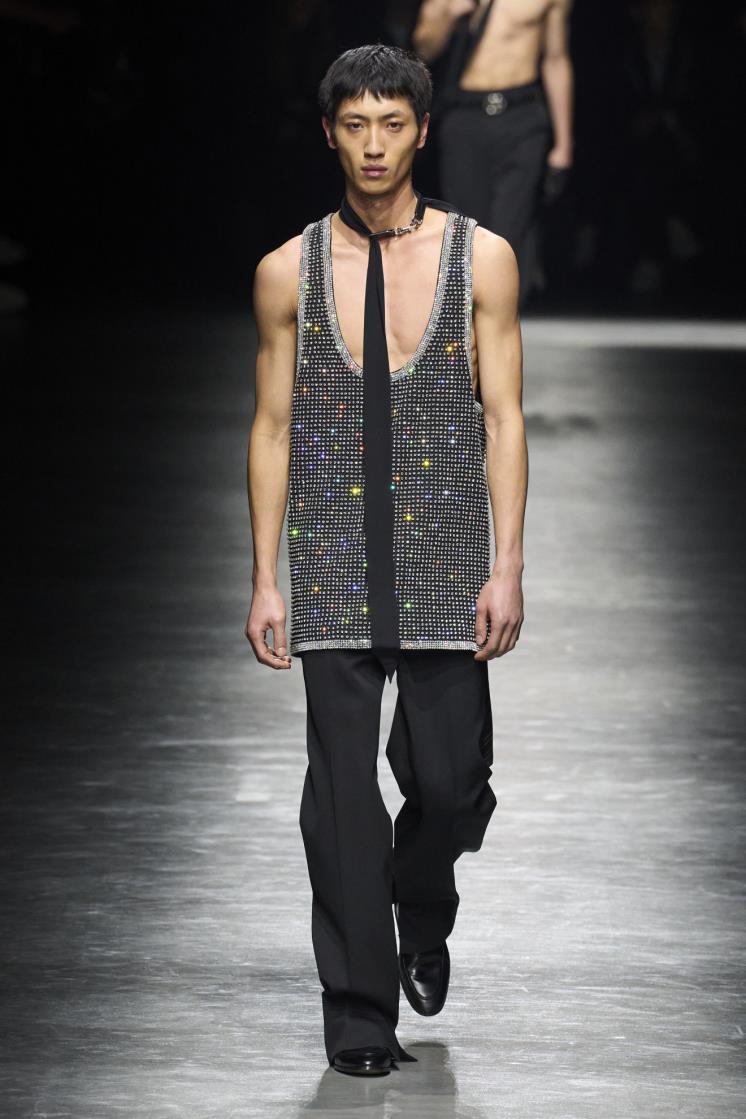 구찌 2024 FW 남성복 컬렉션