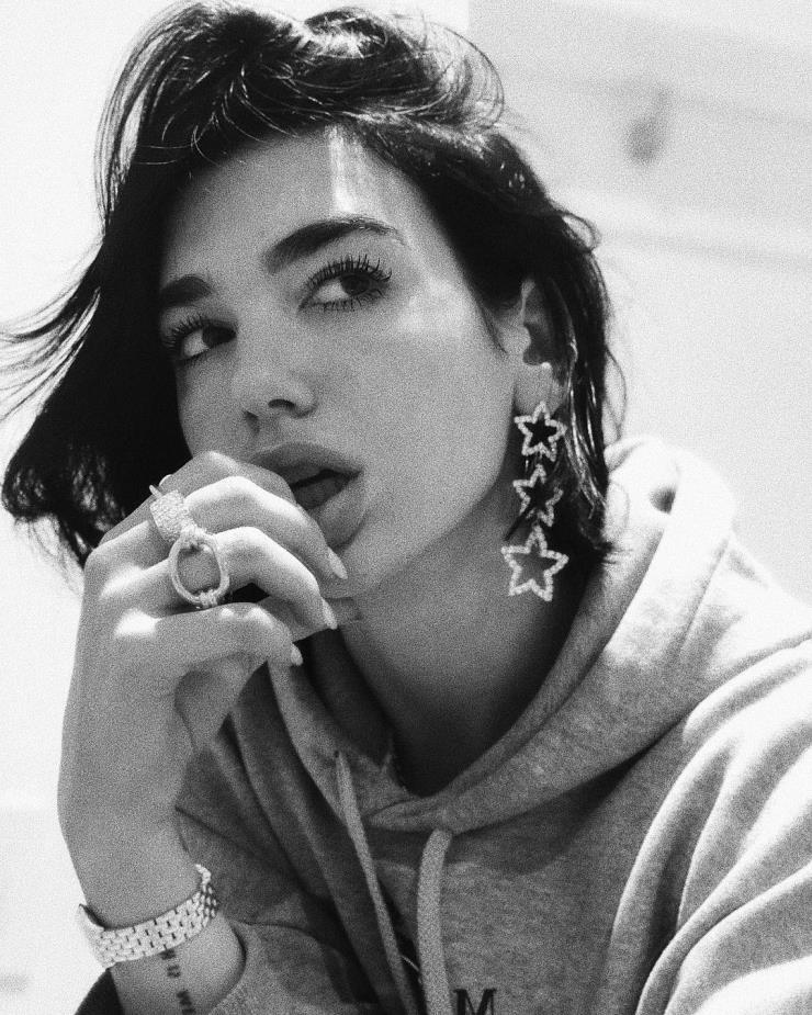 두아리파 (@dualipa)