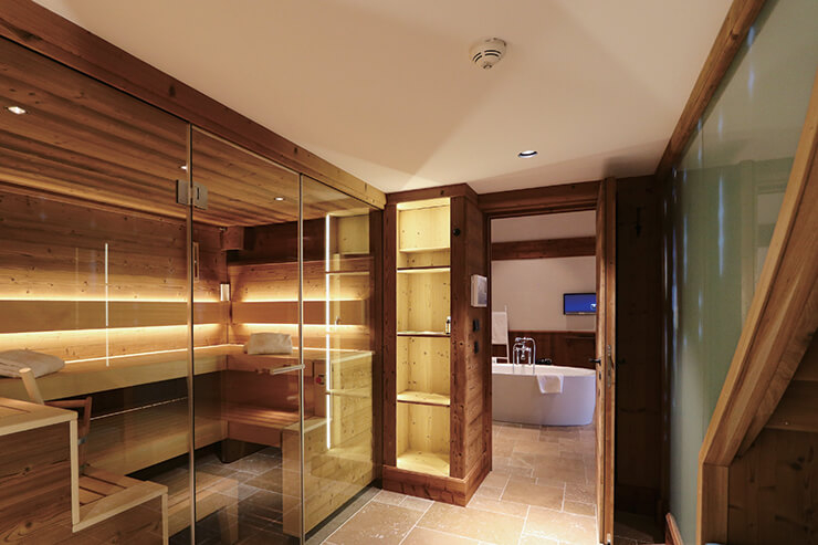 프라이빗 스파를 갖춘 펜트하우스 샬레. 