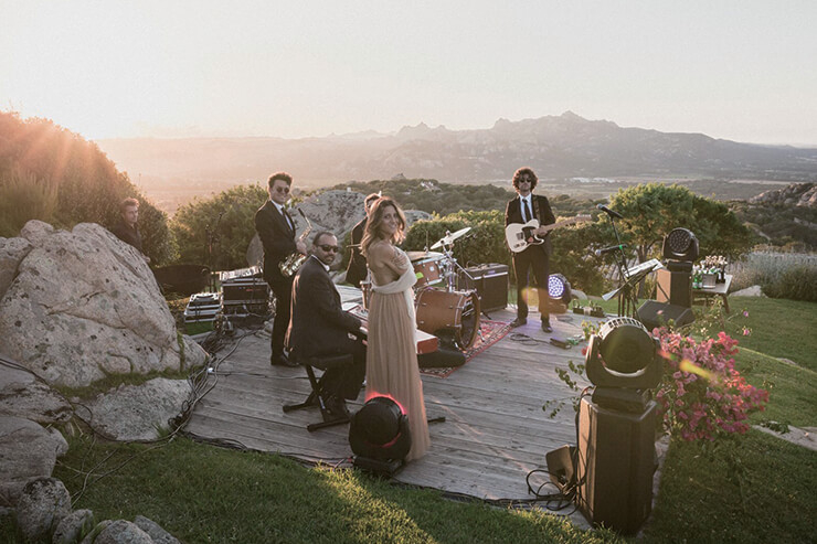 결혼식에서 다양한 음악을 담당한 뮤지션들.