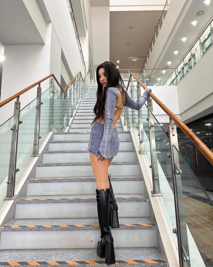 @tiny.pretty.j