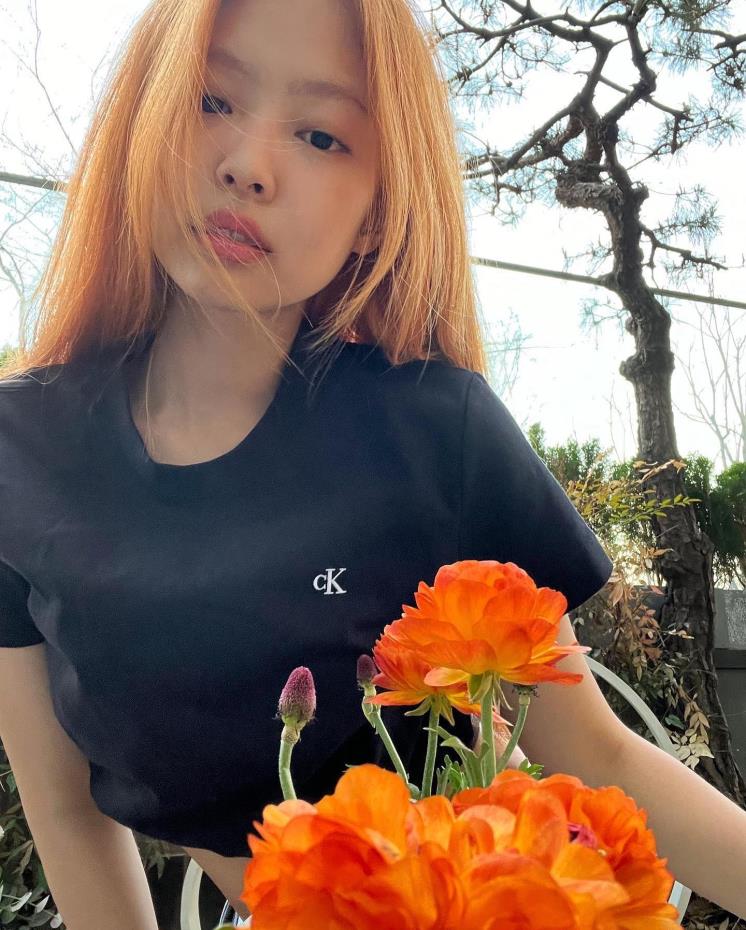 @jennierubyjane