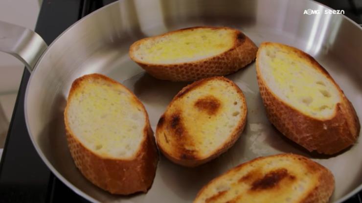 모두 ‘AOMGOFFICIAL’ 유튜브 영상 캡쳐