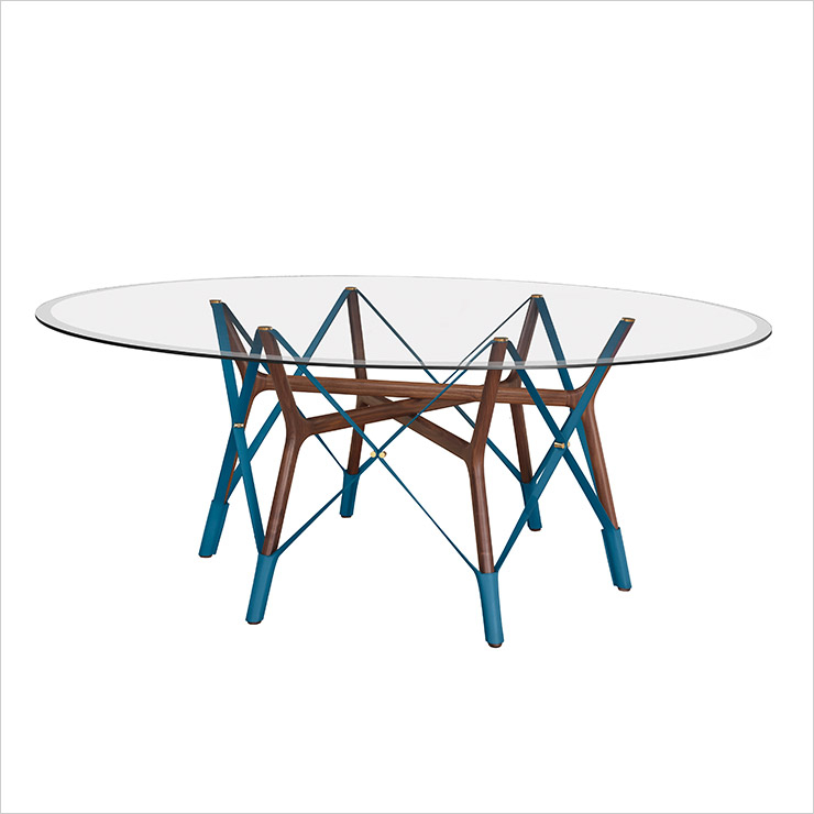 디자인 그룹 아틀리에 오이와 루이 비통의 협업으로 탄생한, 소재 대비가 돋보이는 서펀타인 테이블은 가격 미정, Louis Vuitton Objets Nomades Collection.