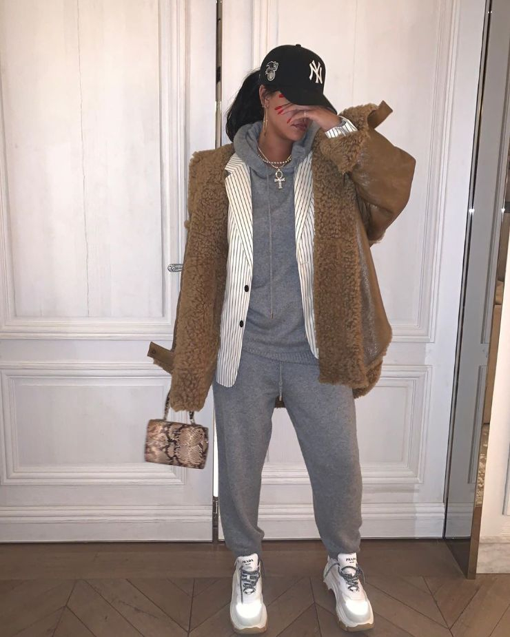 @badgalriri