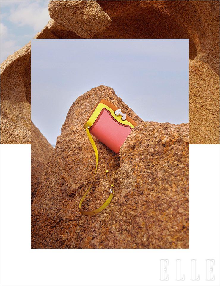 컬러 블록 숄더백은 가격 미정, Hermès.