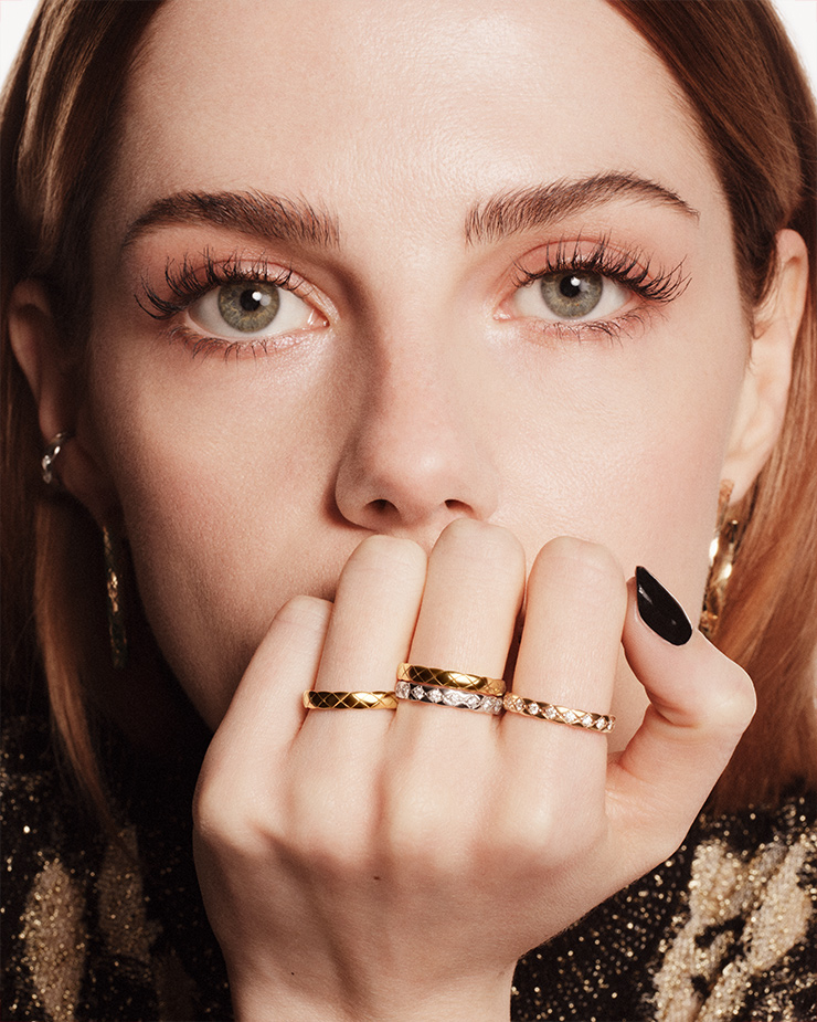 코코 크러쉬 2024 캠페인에 함께한 샤넬 앰배서더 루시 보인턴.