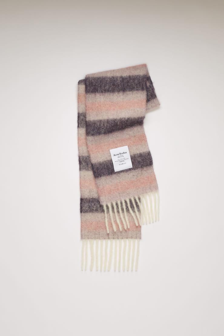 퍼플, 라일락, 핑크 조합이 사랑스러운 스트라이프 머플러, ACNE STUDIO