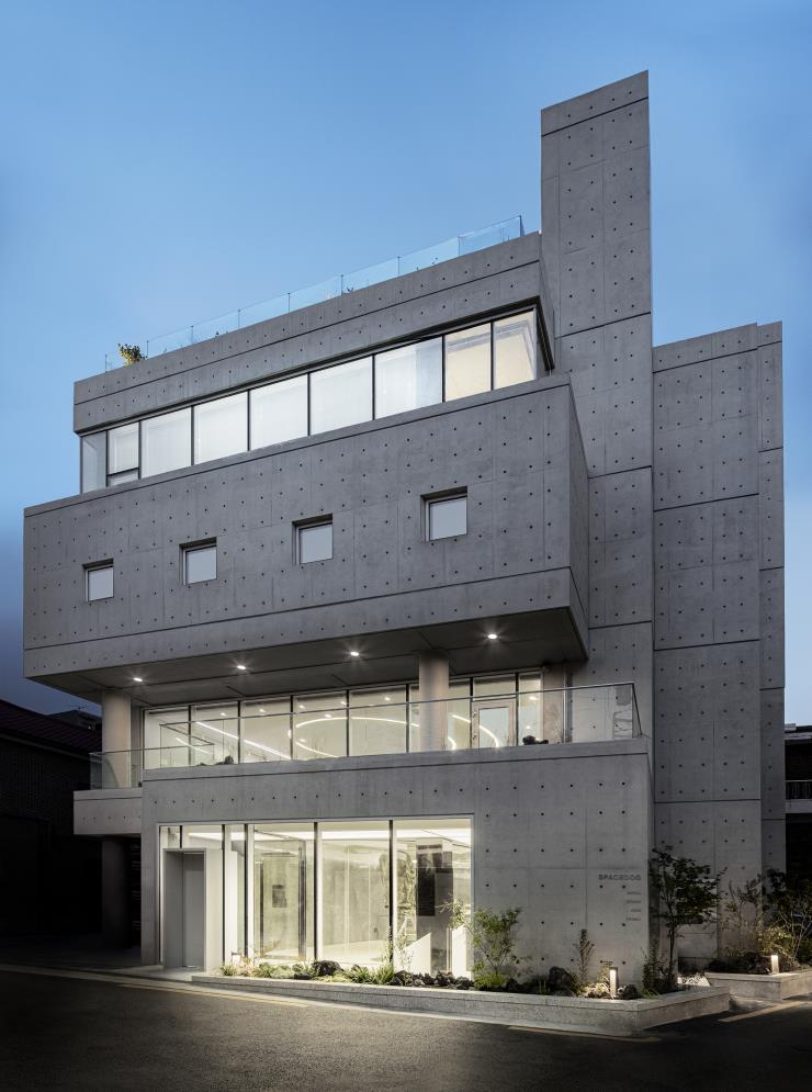 스페이스독 외부 전경