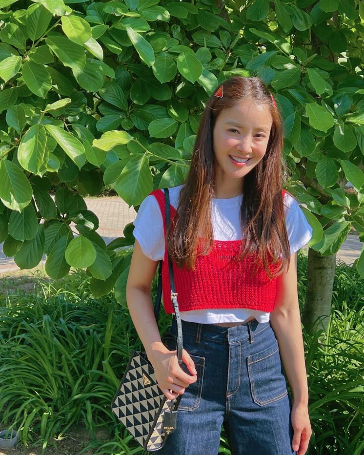 @leesiyoung38