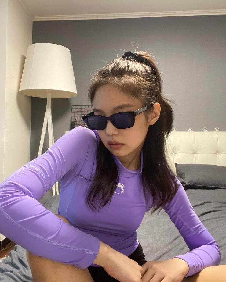 @jennierubyjane