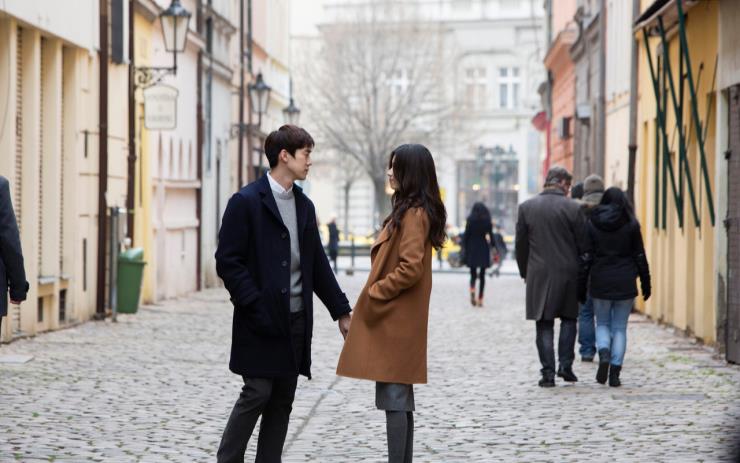 네이버 영화 <뷰티 인사이드> 스틸컷 