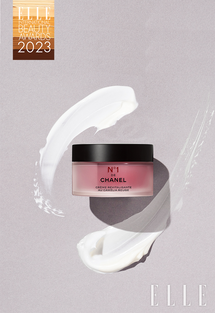 샤넬 N°1 DE CHANEL 레드 까멜리아 크림, 50g 14만3천원, 크림 리필, 11만9천원.