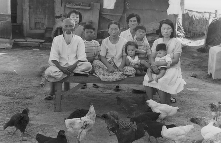‘한국의 가족’ 연작 중 ‘익산, 1971’ 편. 뮤지엄한미 소장.