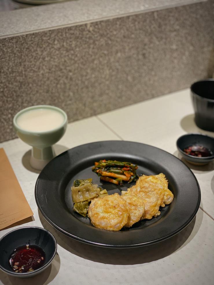 개인적으로 좋았던 버크셔k로 만든 육전. 돼지육전도 소고기 육전만큼 맛있다는 사실.