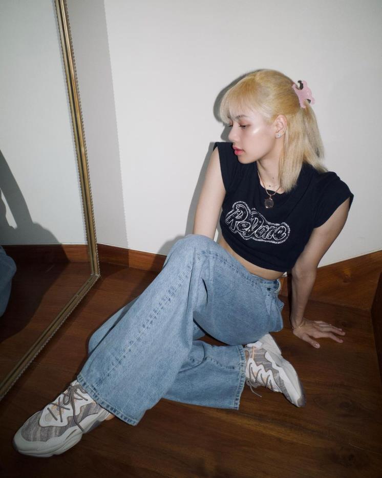 @lalalalisa_m