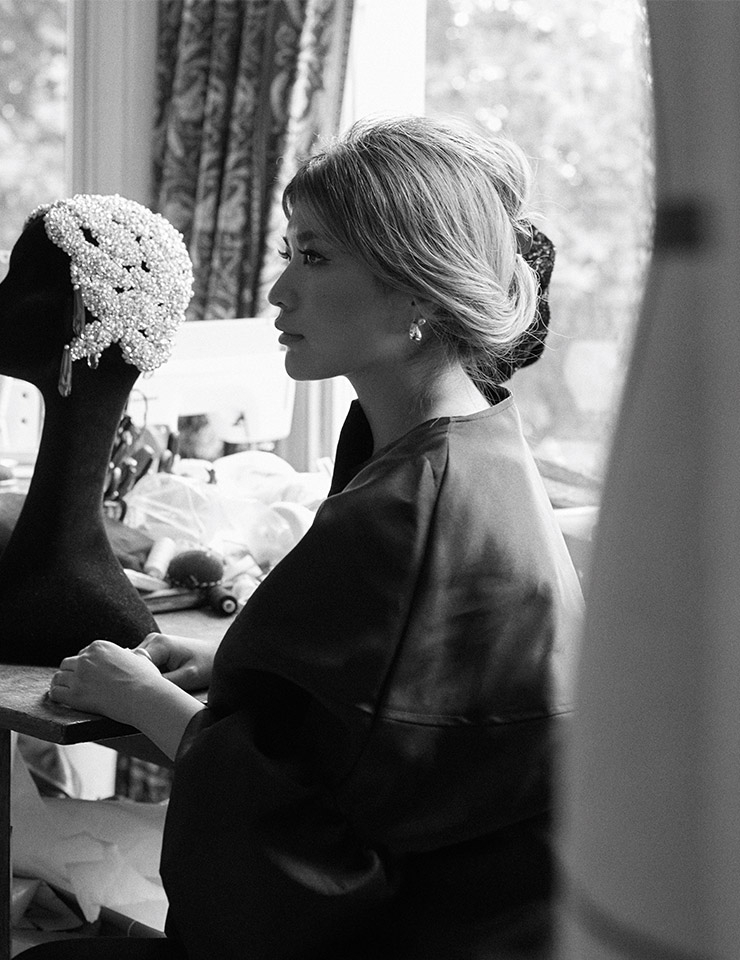 런던 쇼룸에서 다음 시즌을 준비 중인 디자이너 박소희 