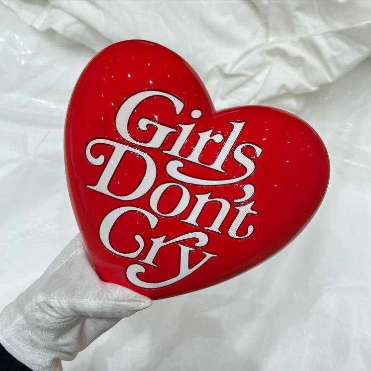 베르디가 이끄는 걸스 돈 크라이.