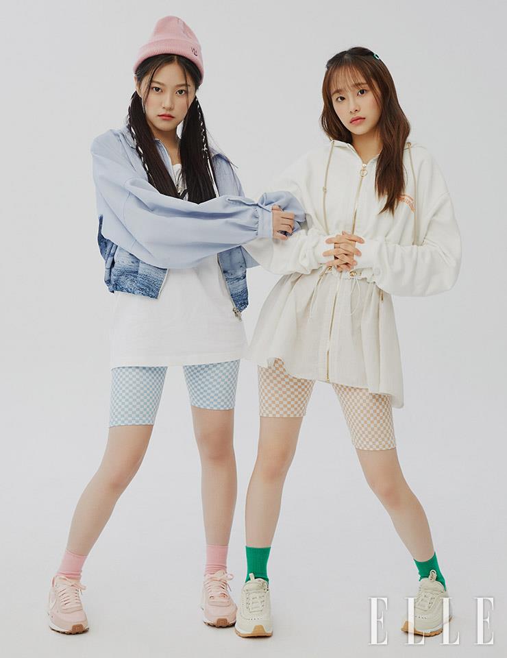 츄가 입은 재킷은 Romantic. 바이커 쇼츠는 Luv is True. 신발은 Nike. 현진이 입은 티셔츠와 셔츠는 Nike. 재킷은 Matin kim. 모자는 Verutum. 