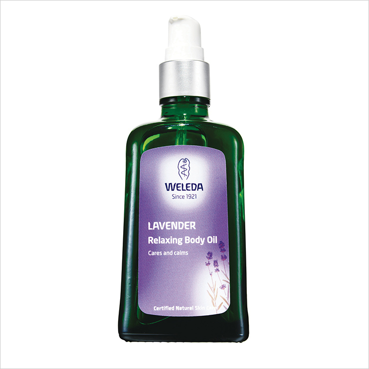 마음을 편안하게 해주는 라벤더 향의 라벤더 릴렉싱 바디 오일, 3만원, Weleda.